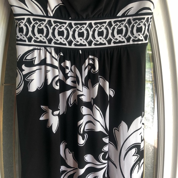 WHBM Black Floral Dress - Picture 3 of 5